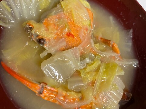 蟹の風味たっぷり蟹の味噌汁